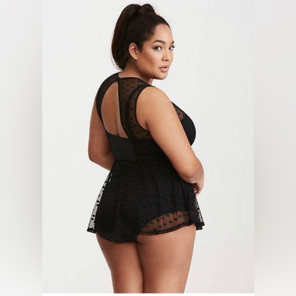 *SOLD*NWT Torrid mesh polkadot push-up one piece swimsuit - Picture 1 of 15